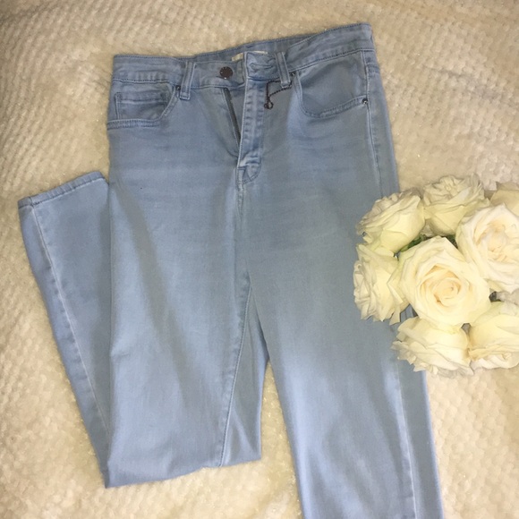 Forever 21 Denim - FOREVER21 HIGH WAISTED JEANS